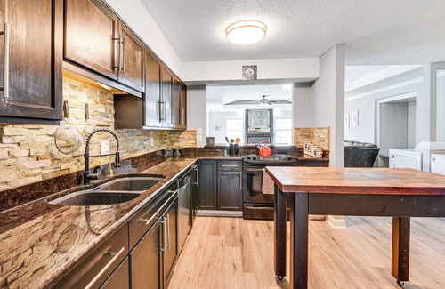 Wright House | Fort Walton Beach Home w/Grill: 4 Mi to Beach!