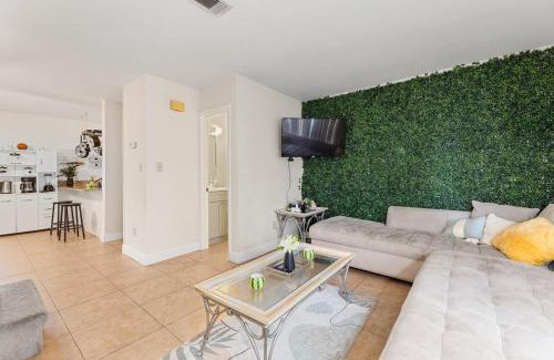 Fort Walton Beach House | Fort WB Haven with BBQ 15 Mins to Beach
