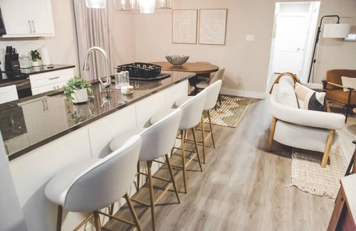 Fort Worth Apartment | Fort Worth 2BR/2BA Home w/Pool + Games | Sleeps 6