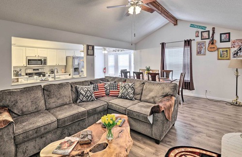 Fort Worth House | Fort Worth Home < 1 Mi to Eagle Mountain Lake