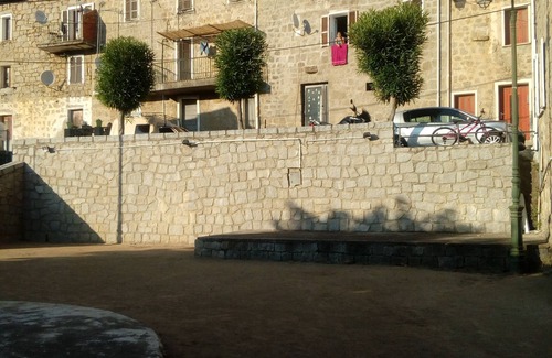 Guarguale House | Fortified house (16th century tower) in the heart of a village in southern corsica