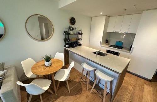 Fortitude Valley Apartment | Fortitude Valley Stylish Comfortable Apartment