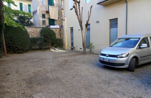 San Lorenzo Apartment | Fortress Apartament with Parking