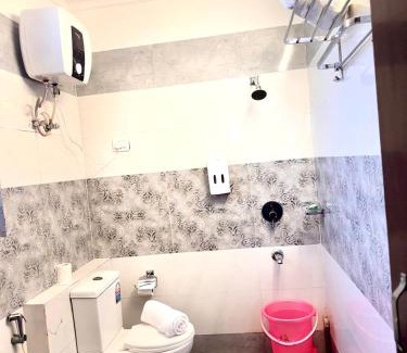 Noida Apartment | Fortune Home Service Apartment 3BHK, E-46,Sector 72, Noida