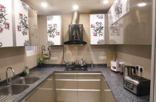 Noida Apartment | Fortune Home Service Apartment 3BHK, E-46,Sector 72, Noida