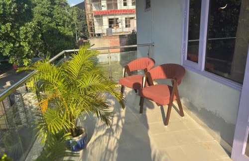 Noida Apartment | Fortune Home Service Apartment 3BHK, E-46,Sector 72, Noida