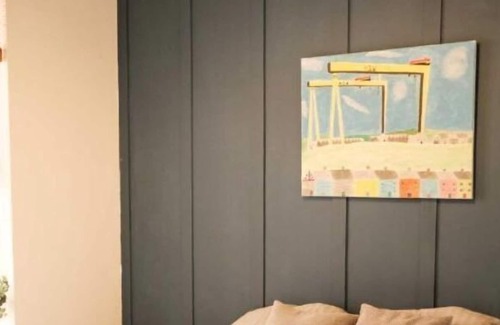 Belfast Apartment | Fortwilliam-Apt-Standard-Private Bathroom-1-Bed