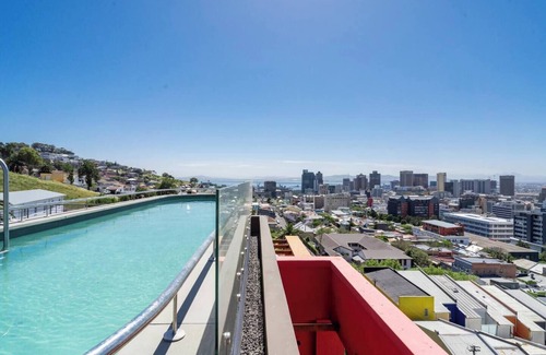 Schotsche Kloof Apartment | Forty On L 607 by CTHA