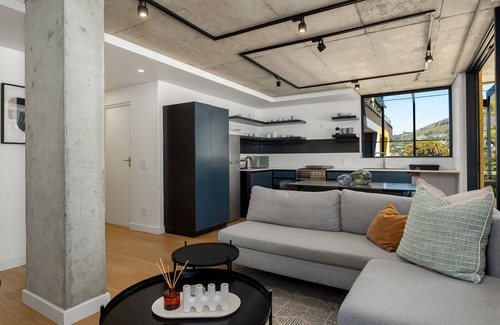Bo'Kaap Apartment | FortyOnL 707