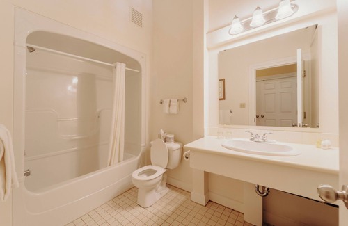 Stratford Hotel | Foster's Inn