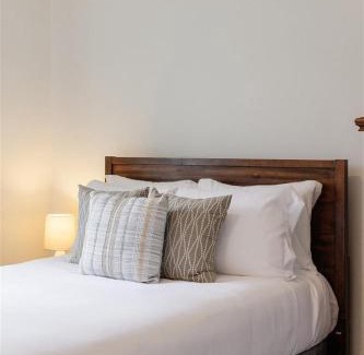 Fountain Inn House | Fountain Inn Oasis