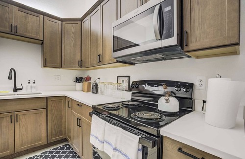Colorado Springs Apartment | Fountain Mountain|Trails & Wildlife|BBQ + Fire Pit
