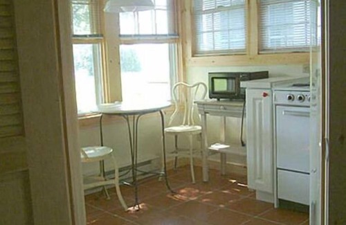 Lake Leelanau Resort | Fountain Point - Cottage 7