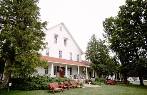Lake Leelanau Resort | Fountain Point - The Barn