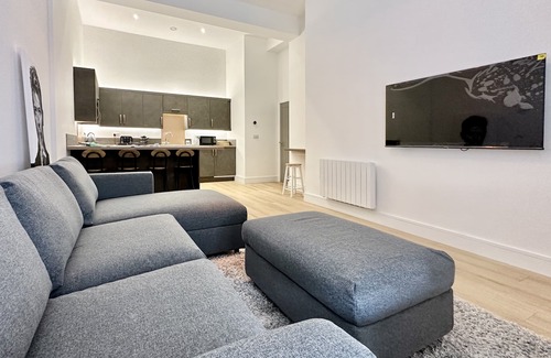 Bootham Apartment | Fountains Court sleeps 21