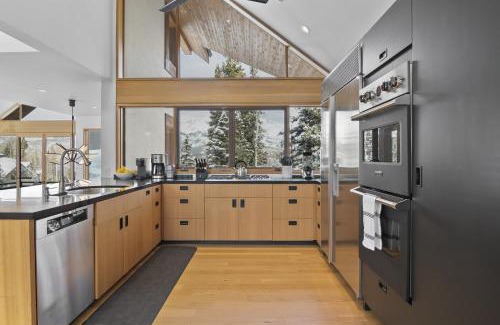 Mountain Village House | Four-Bedroom House