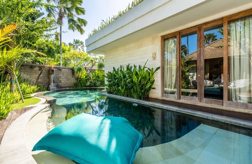 Batubelig Villa | Four-Bedroom Pool Villa with Hot Tub, Great location, 2 mnts walk to the beach