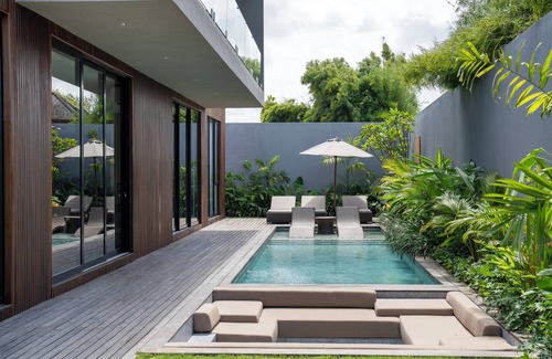 Batu Bolong Villa | Four-bedroom Private pool Villa Trident -1 in Batu Balong