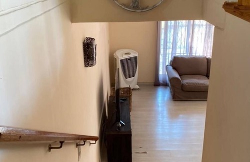 Bulawayo Apartment | Four bedroomed Villa in Morningside - 2035