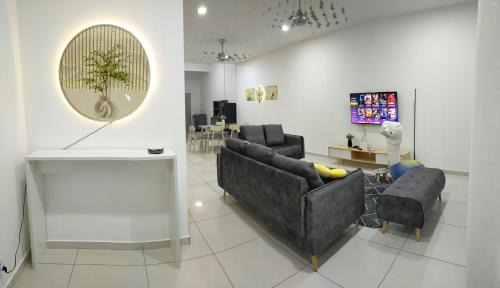 Tebrau House | Four Leaf Clover Residence @ Crest Mount Austin JB