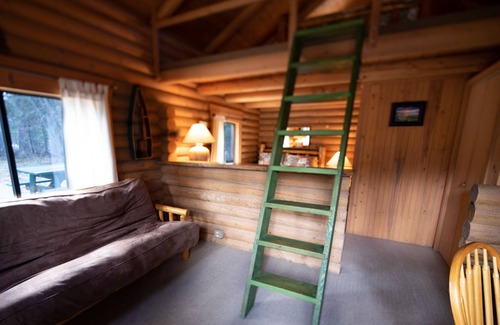 Bigfork Cabin | Four neighboring log cabins near Flathead Lake & Glacier, great for groups