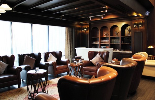 Ploenchit Hotel | Four Points by Sheraton Bangkok Ploenchit Sukhumvit