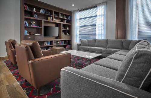 West Edmonton Hotel | Four Points by Sheraton Edmonton West