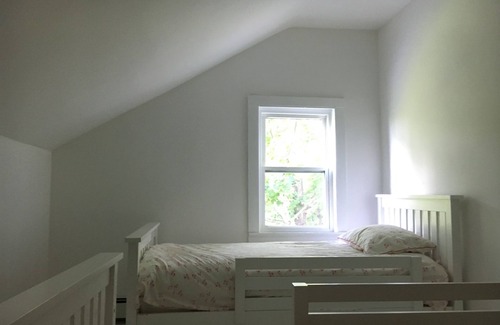 Cornwallville House | Four Season Farmhouse near Skiing