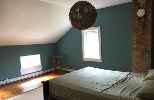 Cornwallville House | Four Season Farmhouse near Skiing
