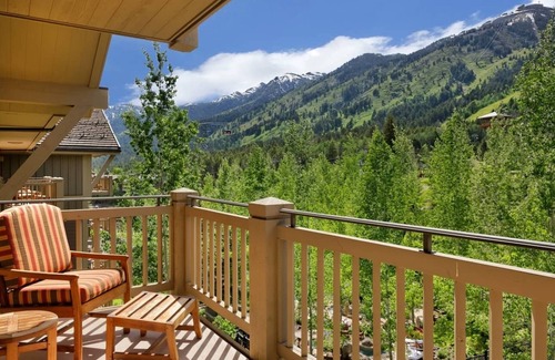 Teton Village Condo | Four Seasons Jackson Hole - 2 Bed 2.5 Bath: July 12 - July 26 2025