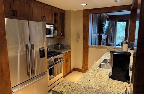 Teton Village Condo | Four Seasons Residence Near the Gates of Teton & Yellowstone National Parks