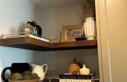 Spicer House | Fox Cottage, beautifully renovated George Lake cottage, miles from Spicer