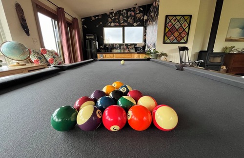 Victor House | Fox creek getaway