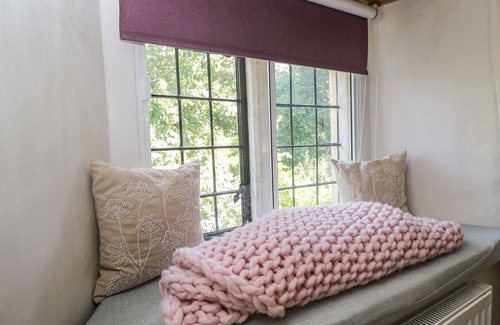 Castle Combe Cottage | Fox Den Cottage