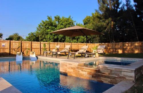 Central Fort Lauderdale House | Fox Garden Luxury Boho Near Downtown & Beach home