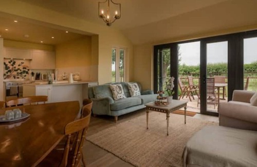 Halfway House Cottage | Fox&Hare cottages sleeps 16 with hot tub, fishing and wild swimming