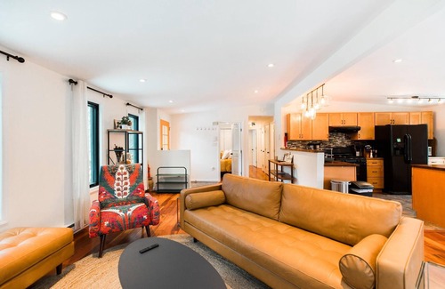 Edgewood House | Fox Hill Home: Recently Renovated Cabin w/Hot Tub & Pool Table