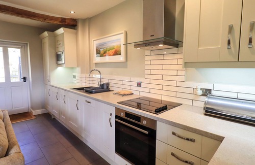 Thornthwaite Cottage | FOX HOWE, pet friendly, with open fire in Thornthwaite