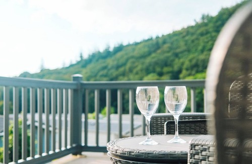 Llanarth Cottage | FOXGLOVE LODGE, pet friendly, with a garden in New Quay