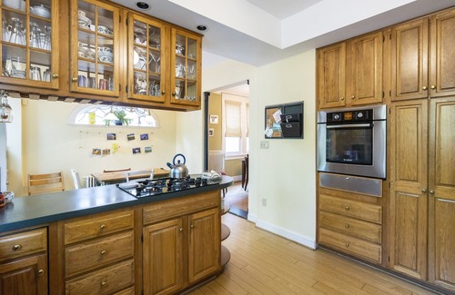 Foxhall Village House | Foxhall Rd NW Family Home