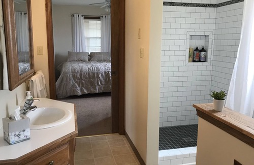 Wayne County House | Foxlake Farm Guest Suite