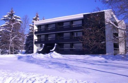 Autrans-Meaudre-en-Vercors Apartment | Spacious 3* Apt for 8 with Balcony, 500m from Village & Ski Trails in Autrans