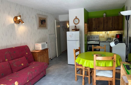 Autrans-Meaudre-en-Vercors Apartment | Autrans - Cozy Apartment for 6 with Balcony, Near Village & Ski Areas