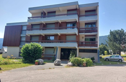 Autrans-Meaudre-en-Vercors Apartment | Autrans - Cozy Apartment for 6 with Balcony, Near Village & Ski Areas