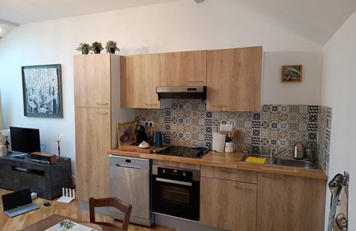 Javerlhac-et-la-Chapelle-St-Robert Cottage | J 'oie' de vivre-Ferienhaus, 1 Schlafzimmer, Privacy, Aussicht, hundefreundlich.