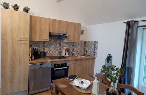 Javerlhac-et-la-Chapelle-St-Robert Cottage | J 'oie' de vivre-Ferienhaus, 1 Schlafzimmer, Privacy, Aussicht, hundefreundlich.