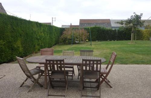 La Chapelle-Saint-Martin-en-Plaine House | Maison de campagne avec piscine et animaux admis, proche des châteaux de la Loire - FR-1-491-413