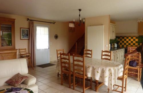 La Chapelle-Saint-Martin-en-Plaine House | Maison de campagne avec piscine et animaux admis, proche des châteaux de la Loire - FR-1-491-413