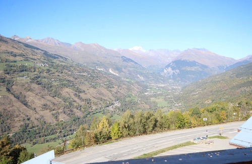 Montchavin Apartment | Spacious apartment near village center with balcony and Mont Blanc view