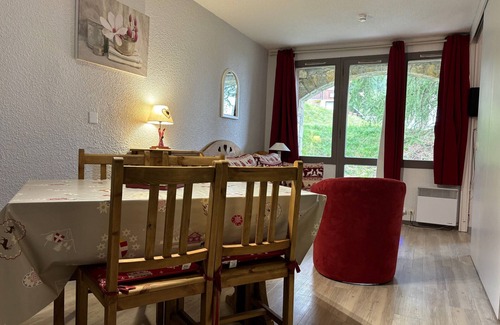 Bellentre Apartment | Cozy 2-Room Apartment Terrace Parking - Near Slopes